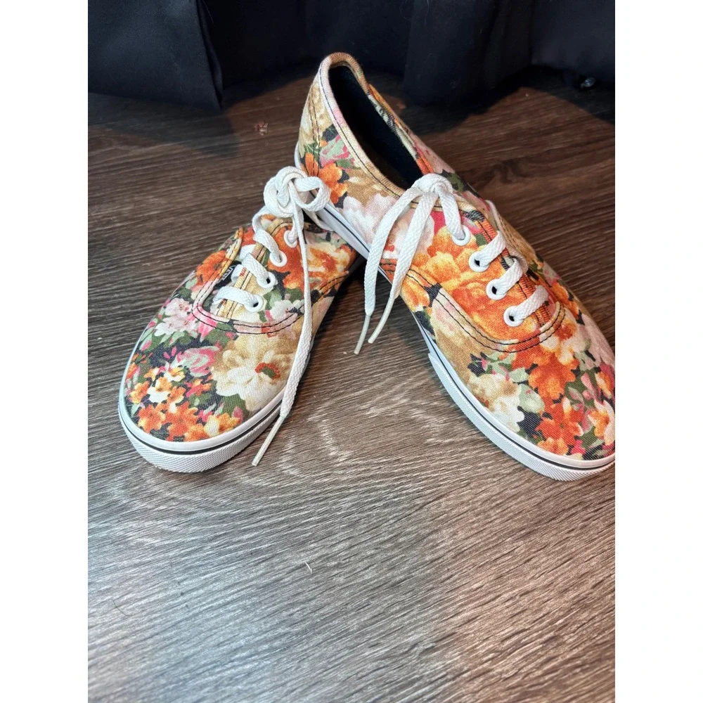 Vans Authentic Lo Pro Floral Tapestry Canvas Sneakers Kids Size 2.5 Multi-Color